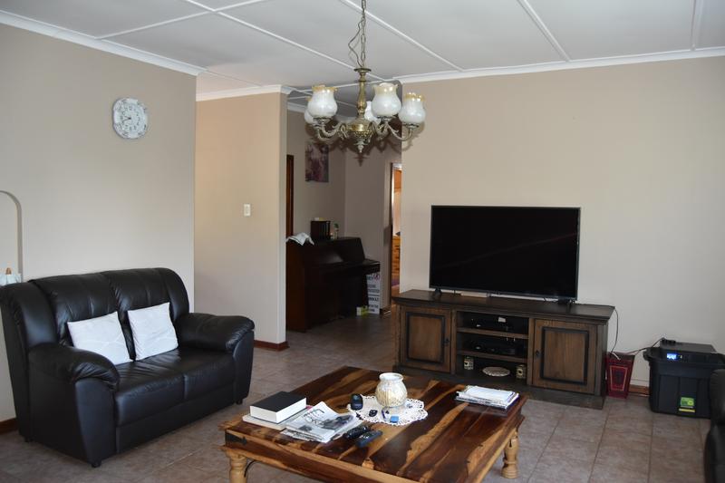 4 Bedroom Property for Sale in Umzinto KwaZulu-Natal