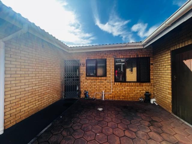 3 Bedroom Property for Sale in Montclair KwaZulu-Natal