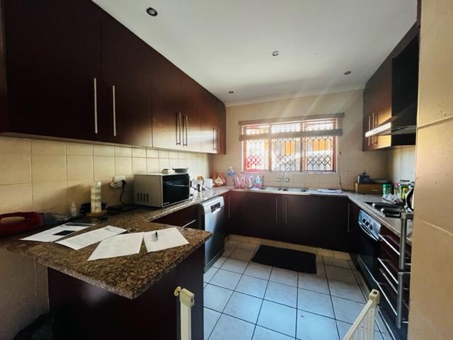 3 Bedroom Property for Sale in Montclair KwaZulu-Natal