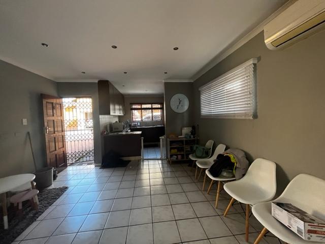 3 Bedroom Property for Sale in Montclair KwaZulu-Natal