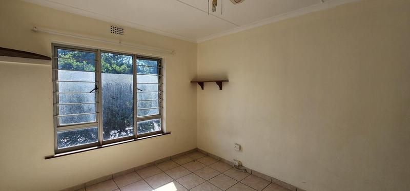 2 Bedroom Property for Sale in Umkomaas KwaZulu-Natal