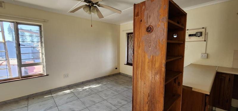 2 Bedroom Property for Sale in Umkomaas KwaZulu-Natal