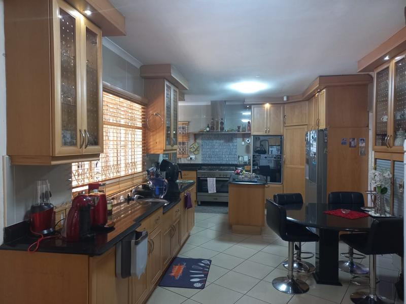 5 Bedroom Property for Sale in Westville KwaZulu-Natal