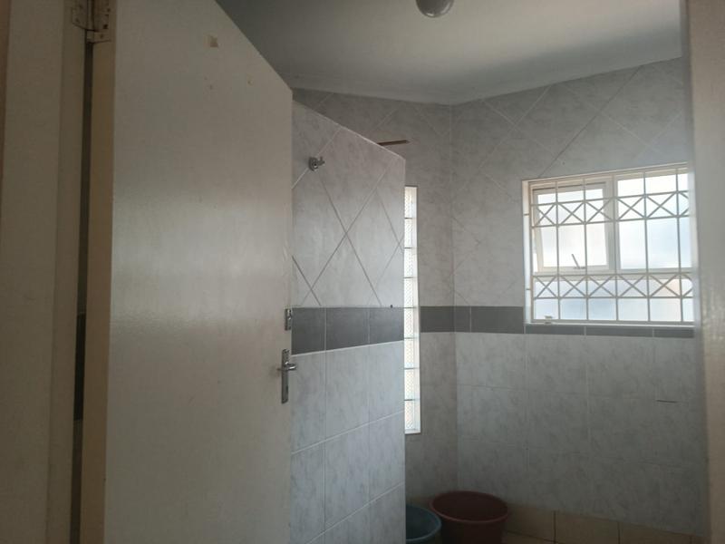 8 Bedroom Property for Sale in Isipingo Rail KwaZulu-Natal