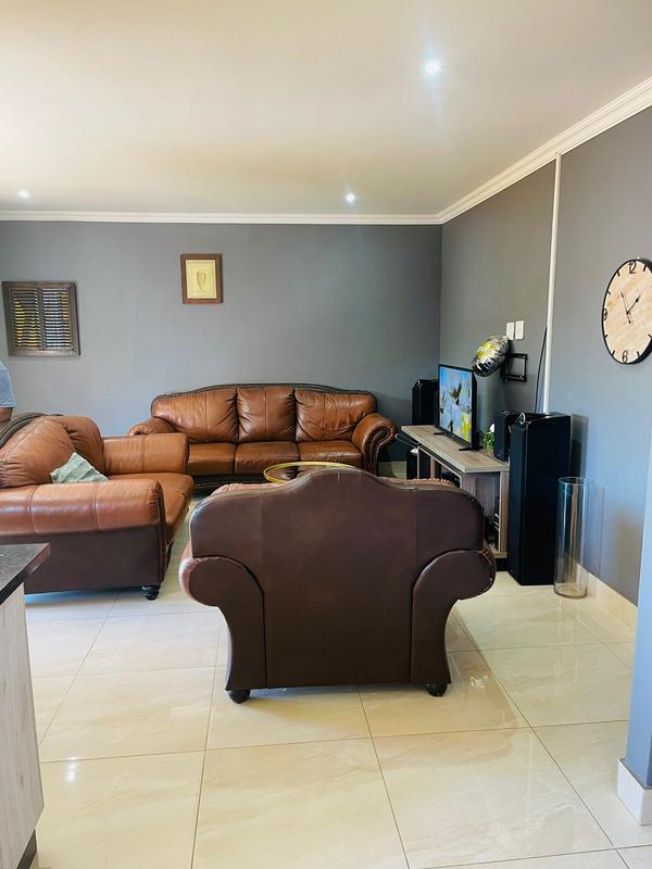 2 Bedroom Property for Sale in Hillcrest KwaZulu-Natal
