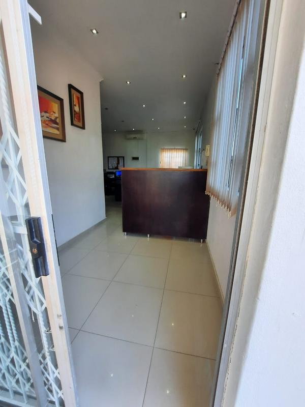 To Let commercial Property for Rent in Malvern KwaZulu-Natal