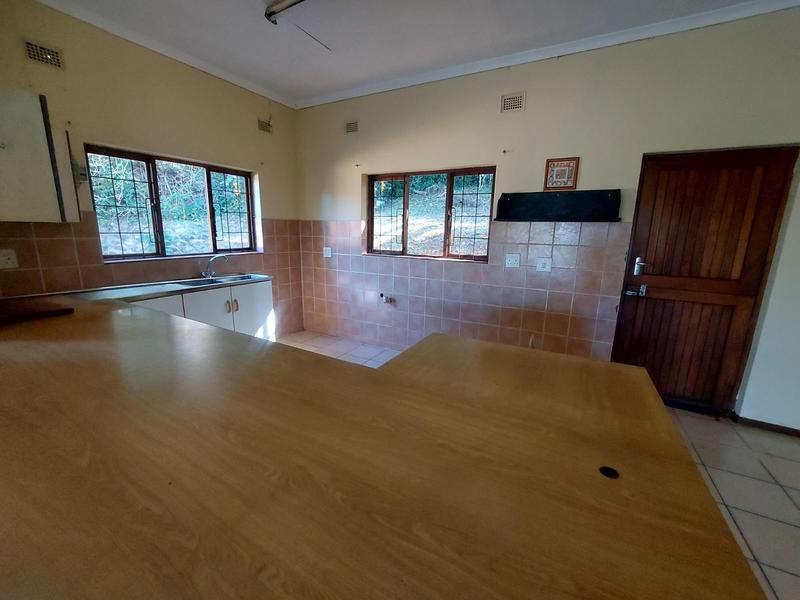 6 Bedroom Property for Sale in Southport KwaZulu-Natal