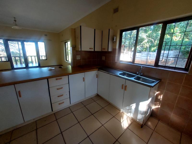 6 Bedroom Property for Sale in Southport KwaZulu-Natal