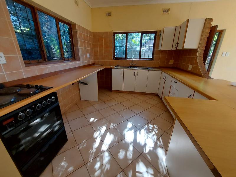 6 Bedroom Property for Sale in Southport KwaZulu-Natal