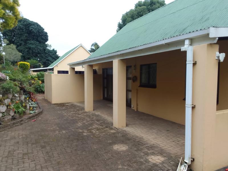 3 Bedroom Property for Sale in Umtentweni KwaZulu-Natal