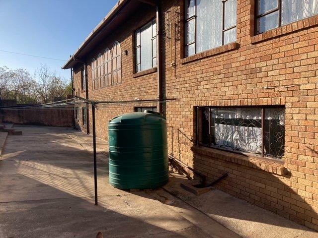 5 Bedroom Property for Sale in Rose Park KwaZulu-Natal