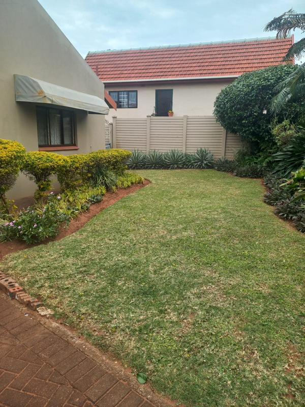 5 Bedroom Property for Sale in Umkomaas KwaZulu-Natal