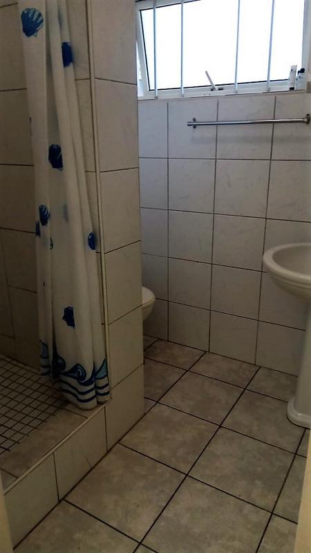 To Let 1 Bedroom Property for Rent in Umkomaas KwaZulu-Natal