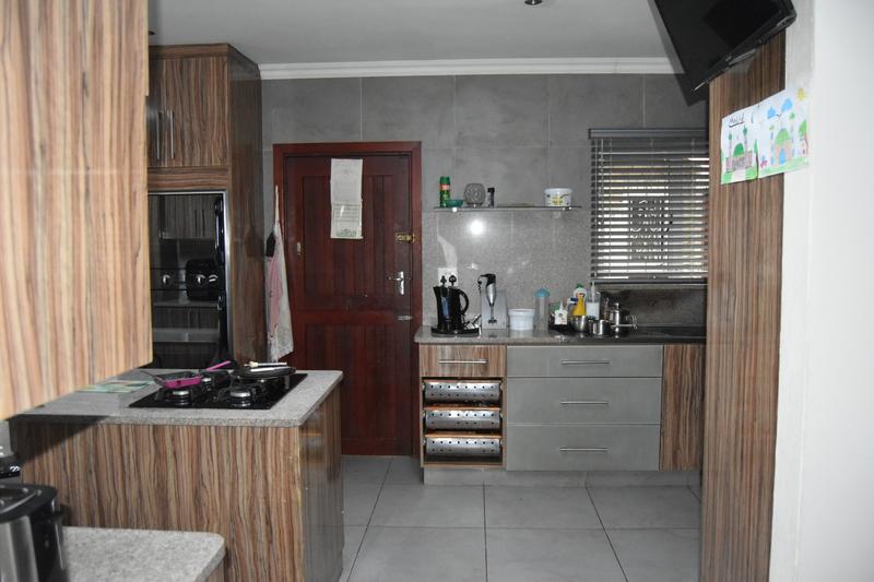 3 Bedroom Property for Sale in Umzinto KwaZulu-Natal