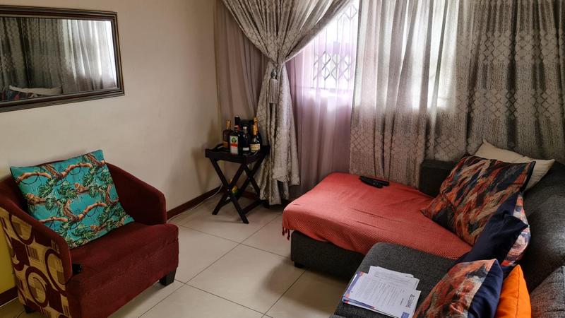 2 Bedroom Property for Sale in Ntuzuma KwaZulu-Natal