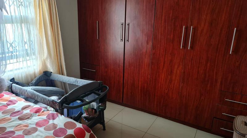 2 Bedroom Property for Sale in Ntuzuma KwaZulu-Natal
