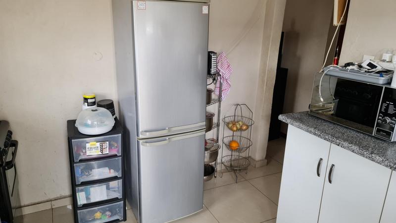 2 Bedroom Property for Sale in Ntuzuma KwaZulu-Natal