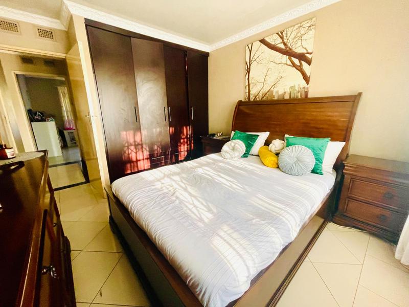2 Bedroom Property for Sale in Sherwood KwaZulu-Natal