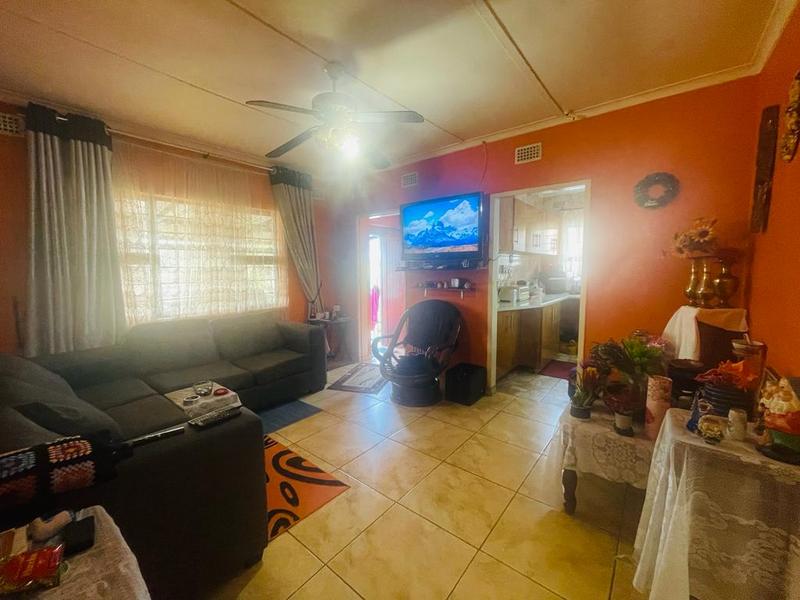 2 Bedroom Property for Sale in Montclair KwaZulu-Natal