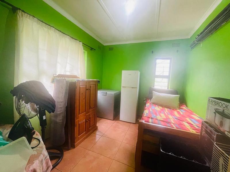 2 Bedroom Property for Sale in Montclair KwaZulu-Natal