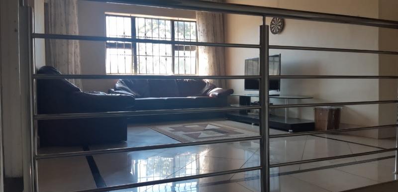 To Let 6 Bedroom Property for Rent in Sherwood KwaZulu-Natal