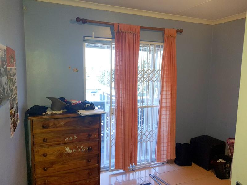 7 Bedroom Property for Sale in Castlehill KwaZulu-Natal