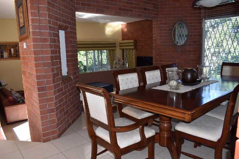 To Let 4 Bedroom Property for Rent in Grayleigh KwaZulu-Natal