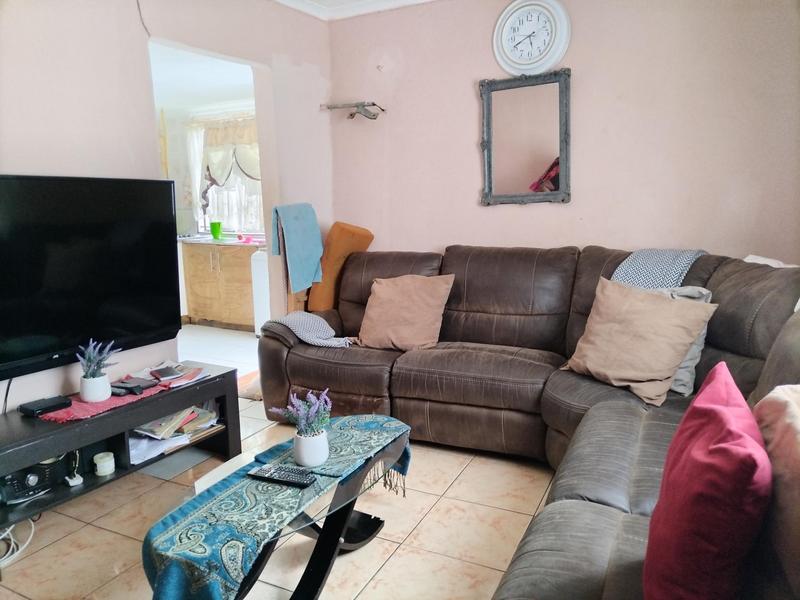 3 Bedroom Property for Sale in Kwamashu KwaZulu-Natal