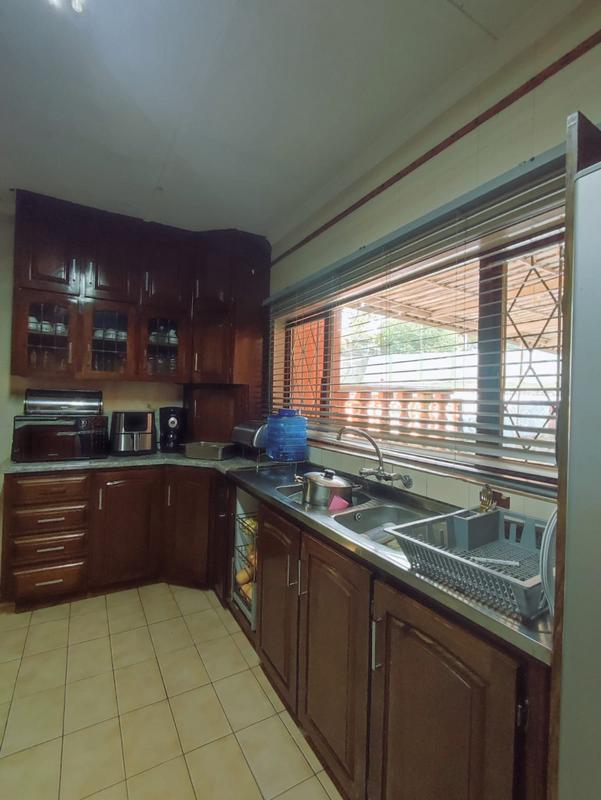 4 Bedroom Property for Sale in Yellowwood Park KwaZulu-Natal