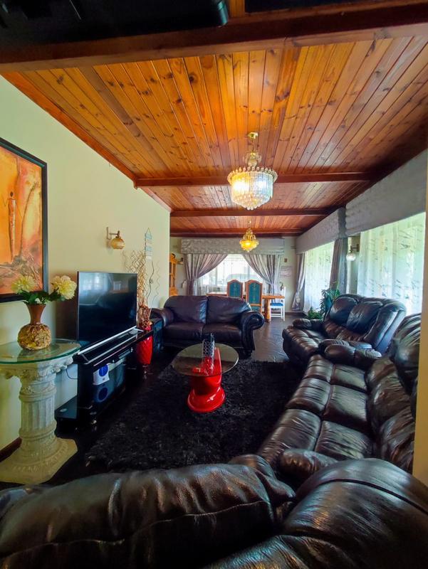 4 Bedroom Property for Sale in Yellowwood Park KwaZulu-Natal