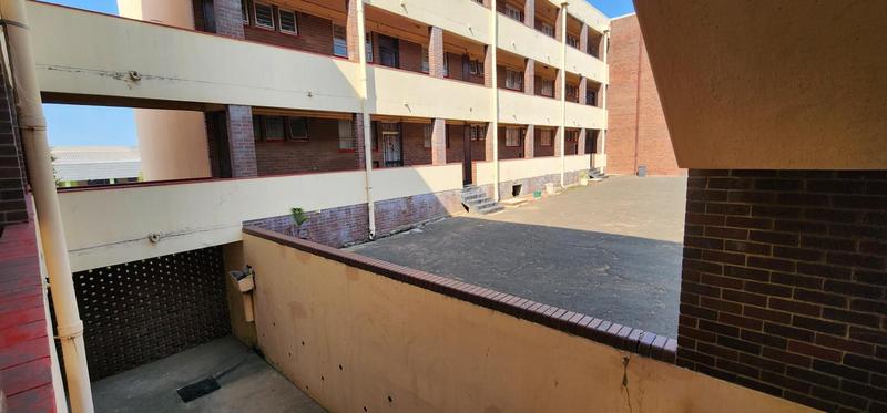 2 Bedroom Property for Sale in Umkomaas KwaZulu-Natal