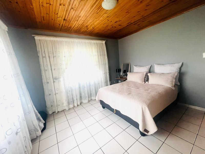 3 Bedroom Property for Sale in Newlands West KwaZulu-Natal