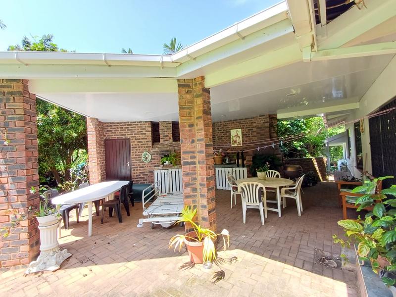 4 Bedroom Property for Sale in Umtentweni KwaZulu-Natal