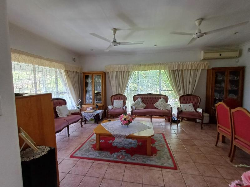 4 Bedroom Property for Sale in Umtentweni KwaZulu-Natal