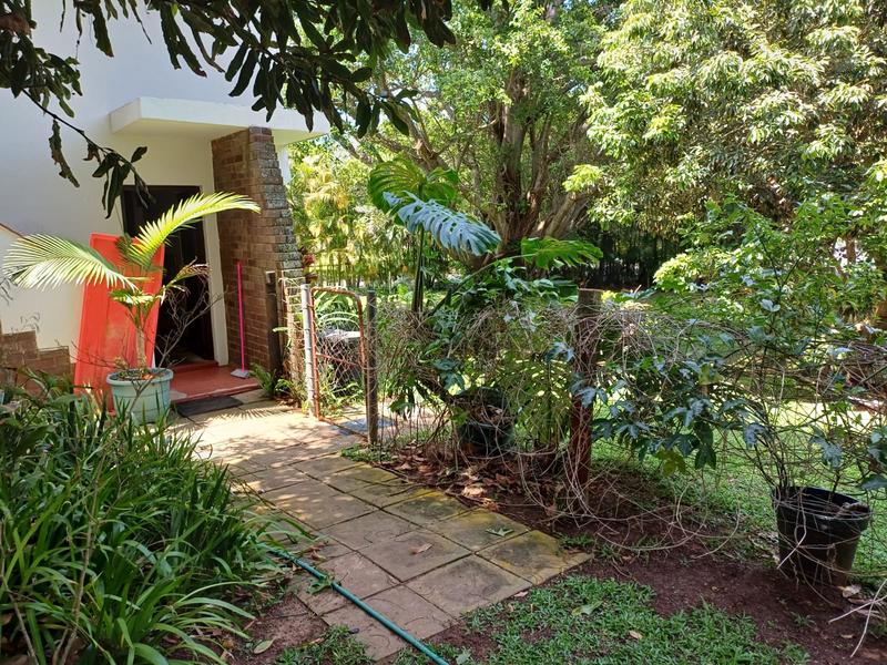 4 Bedroom Property for Sale in Umtentweni KwaZulu-Natal