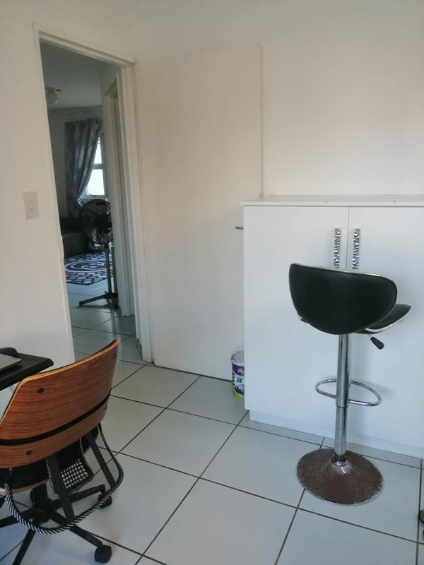 2 Bedroom Property for Sale in Morningside KwaZulu-Natal