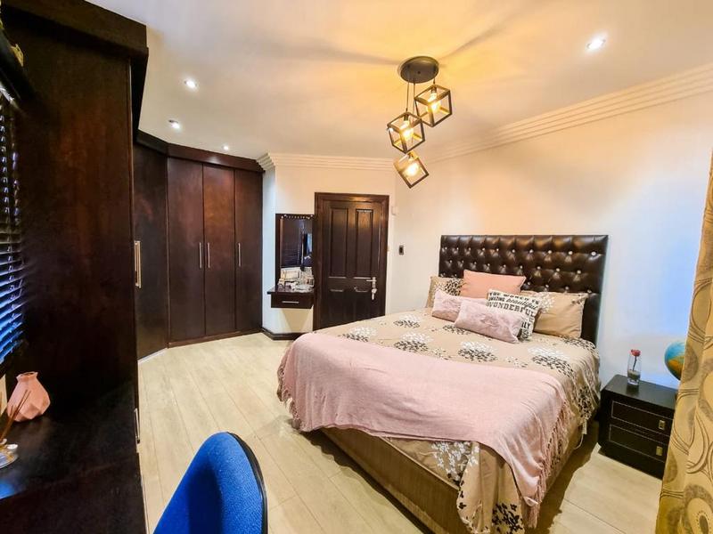4 Bedroom Property for Sale in Cato Manor KwaZulu-Natal