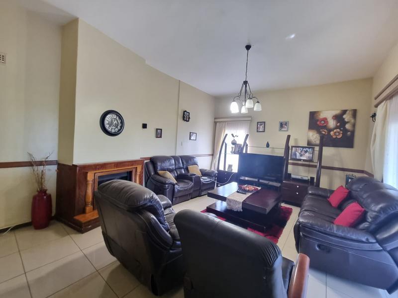 6 Bedroom Property for Sale in Panorama KwaZulu-Natal