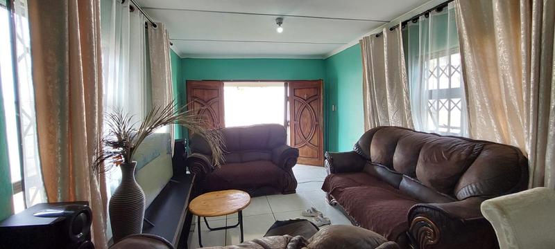 5 Bedroom Property for Sale in Ngwelezana KwaZulu-Natal