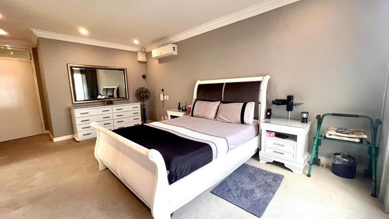 4 Bedroom Property for Sale in Reservoir Hills KwaZulu-Natal