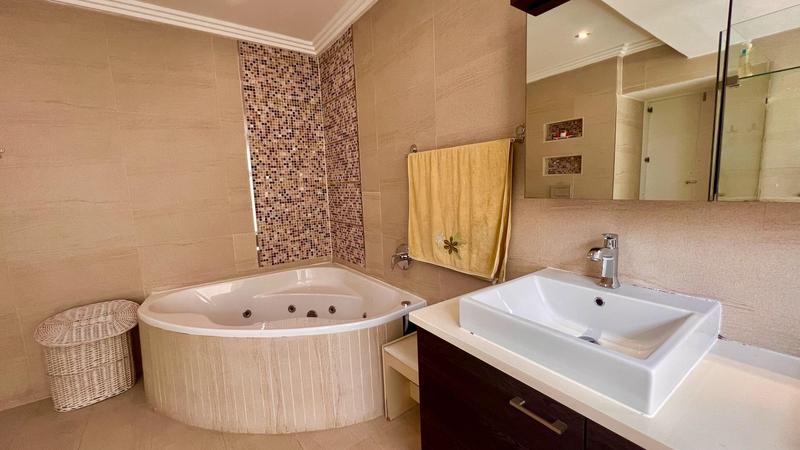 4 Bedroom Property for Sale in Reservoir Hills KwaZulu-Natal