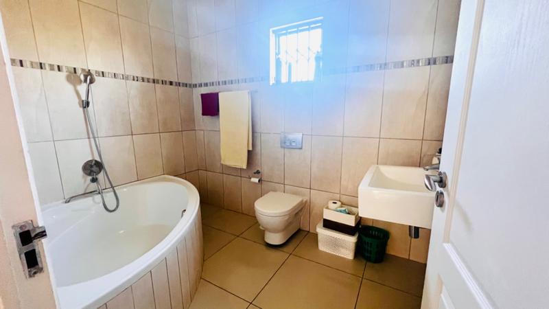 3 Bedroom Property for Sale in Reservoir Hills KwaZulu-Natal