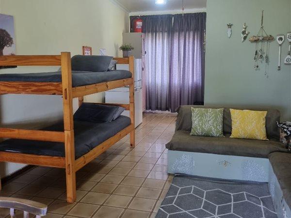 1 Bedroom Property for Sale in Anerley KwaZulu-Natal