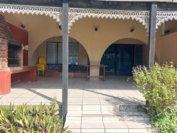 2 Bedroom Property for Sale in Anerley KwaZulu-Natal