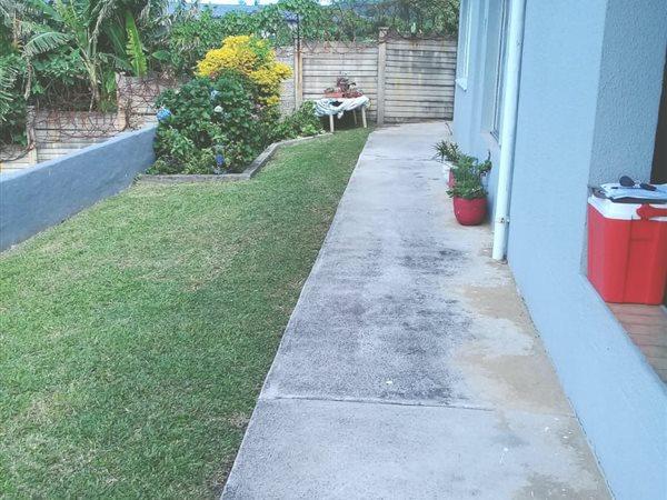 2 Bedroom Property for Sale in Hibberdene KwaZulu-Natal