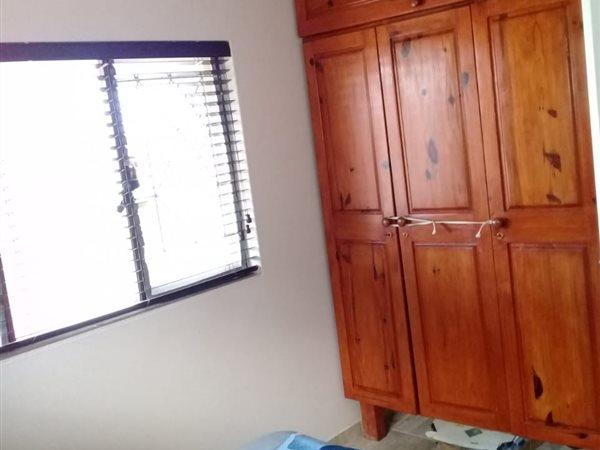 2 Bedroom Property for Sale in Hibberdene KwaZulu-Natal