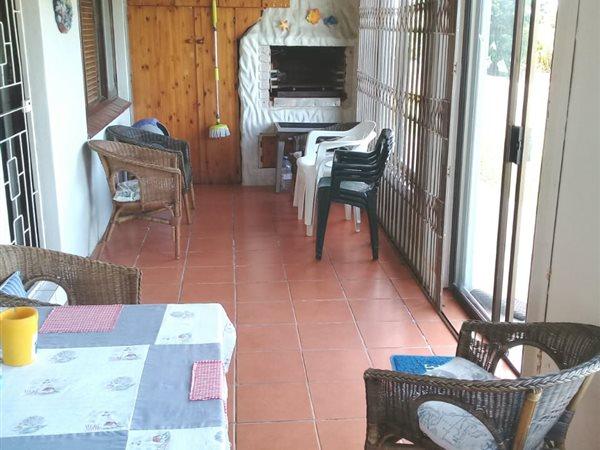 2 Bedroom Property for Sale in Hibberdene KwaZulu-Natal