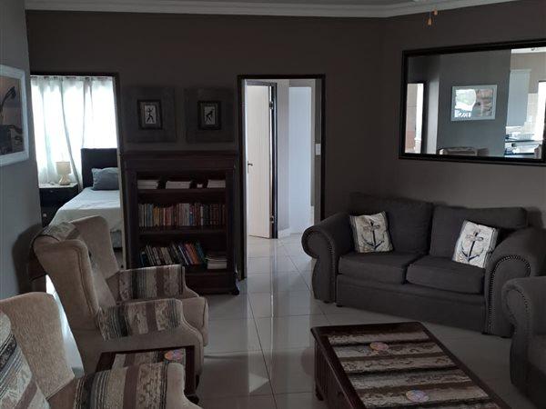 2 Bedroom Property for Sale in Hibberdene KwaZulu-Natal