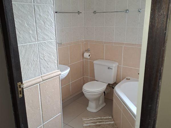 2 Bedroom Property for Sale in Hibberdene KwaZulu-Natal