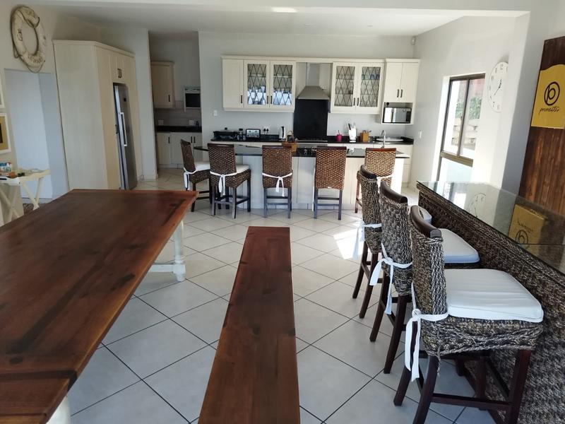 5 Bedroom Property for Sale in Hibberdene KwaZulu-Natal